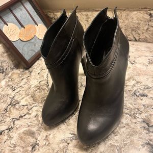 Jessica Simpson booties ♥️💖